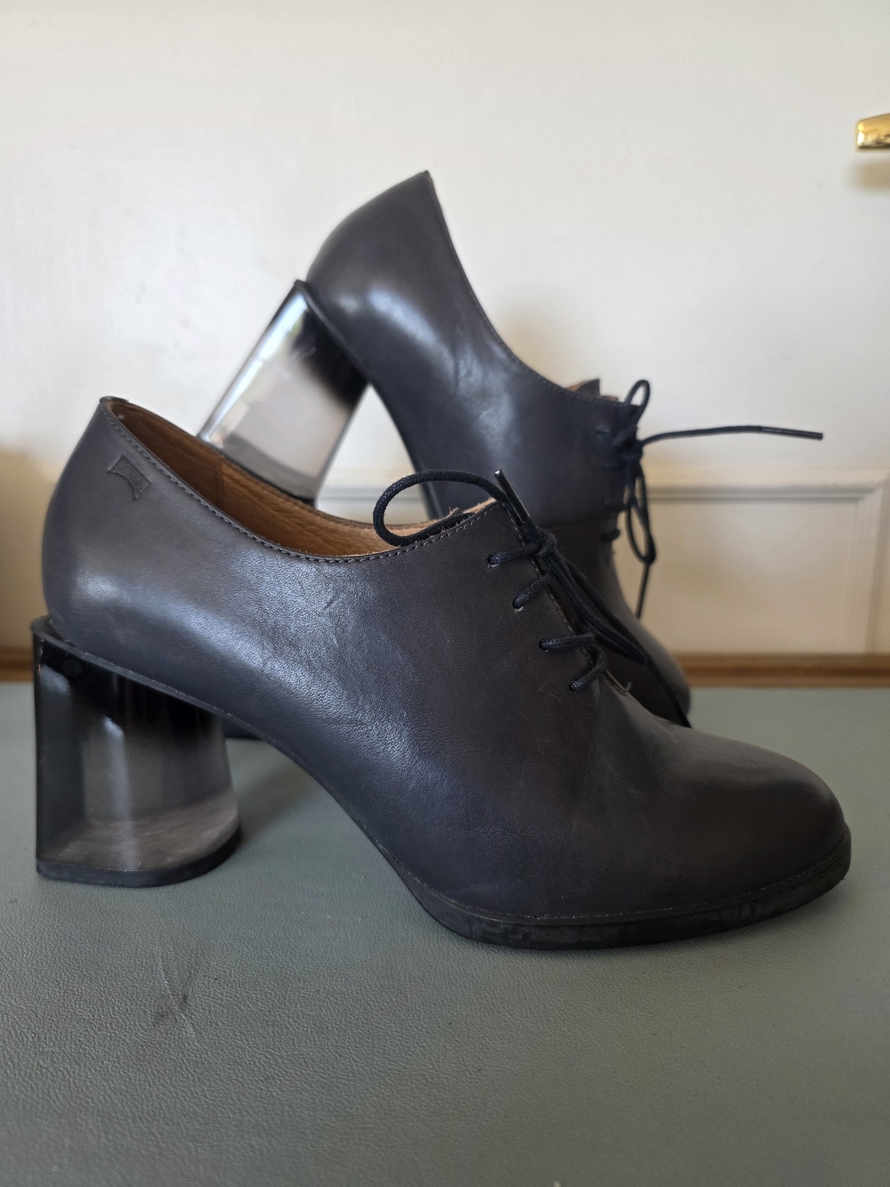 Camper Katie Black Leather Lucite Heel Oxford Sz 37 - Academia AvantGarde Office
